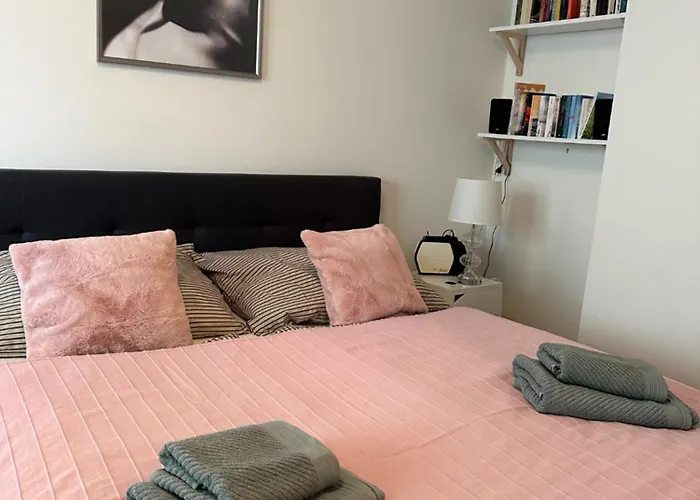 Mischa Apartment